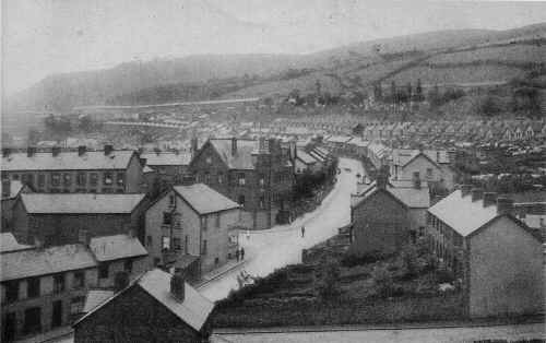 Aberfan_1915.JPG (143775 bytes)