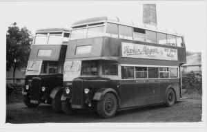 Buses_HB5978_HB5980_parked at what is now PontCae Surgery.JPG (133622 bytes)