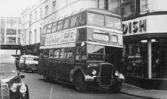 Buses_HB6183_VictoriaStreeT.JPG (121174 bytes)