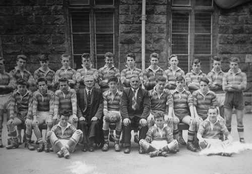 CyfarthfaCastleSchool_Junior-XV_1958-59.JPG (213169 bytes)