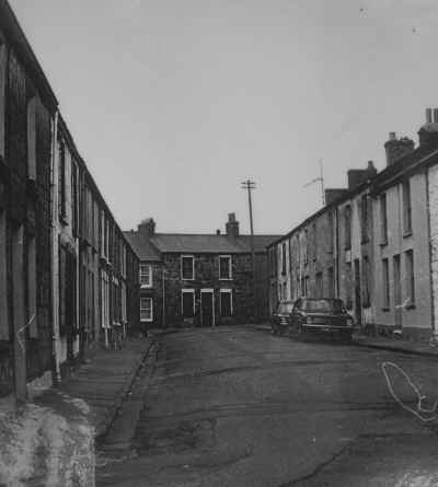 Dowlais_BerrySquare.JPG (83967 bytes)