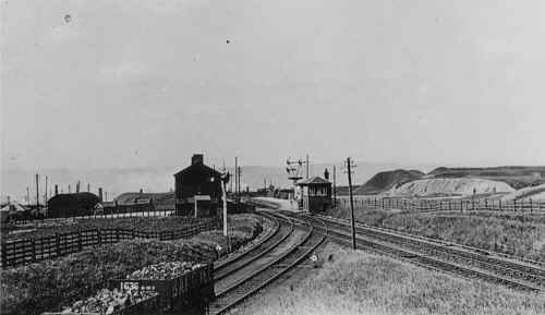 Dowlais_DowlaisTopStation__B&M_LNWR_Junction.JPG (131621 bytes)