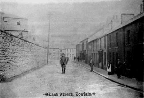 Dowlais_EastStreet.JPG (105991 bytes)