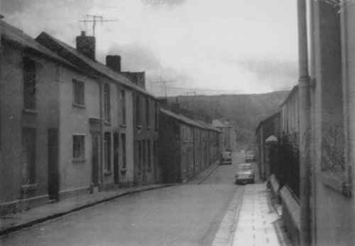 Dowlais_MaryStreet.JPG (132063 bytes)