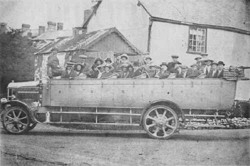 ErnieSnow_WelshMonarch_Outing.JPG (95732 bytes)