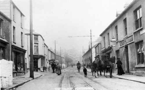 HighStreetPenydarren1906.jpg (207169 bytes)