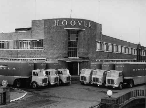 Hoover_Pentrebach_Trucks_Merthyr.JPG (133842 bytes)