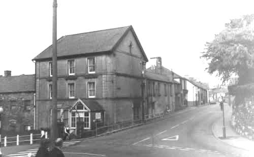 MerthyrGarthNewyddHouse_BreconRoad_June1970.JPG (58888 bytes)