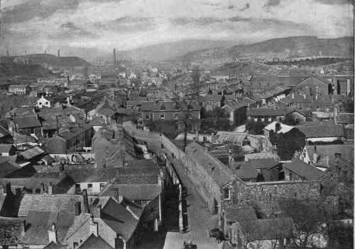 MerthyrGeneralViewFromTheParishChurchTower.JPG (379098 bytes)