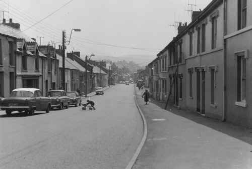 MerthyrTydfil_BreconRoad_1960's.JPG (145895 bytes)