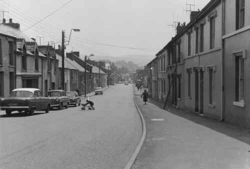 MerthyrTydfil_BreconRoad_1960's.JPG (145895 bytes)