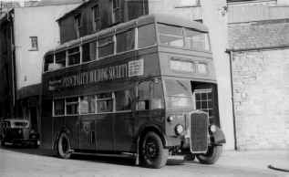 MerthyrTydfil_Buses_HB6184.JPG (84592 bytes)