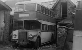 MerthyrTydfil_Buses_HWO382_DJDavies_.JPG (119518 bytes)