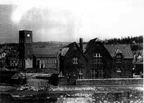 MerthyrTydfil_Caedraw_School.JPG (207594 bytes)