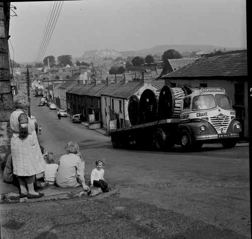 MerthyrTydfil_Georgetown_GeorgeStreet+Accident_1969.JPG (167481 bytes)