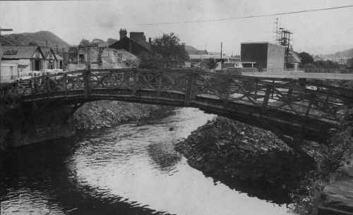 MerthyrTydfil_IronBridge_1963.JPG (166814 bytes)