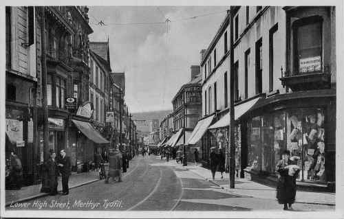 MerthyrTydfil_LowerHighStreet_5.JPG (138495 bytes)