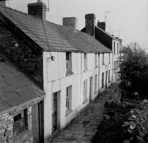 MerthyrTydfil_Penyard_BradleyRow_3.JPG (317458 bytes)