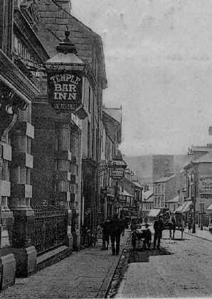 MerthyrTydfil_Town_LowerHighStreet_Cropped.JPG (239288 bytes)