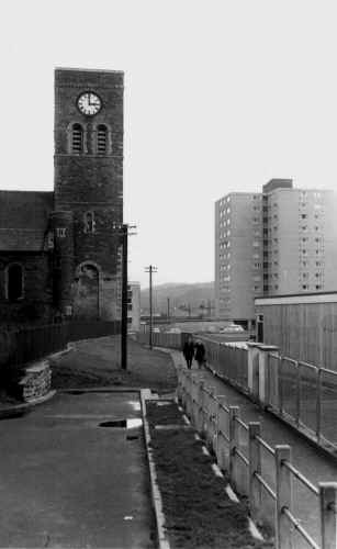 MerthyrTydfil_Town_ParishChurch_Jan1967.JPG (109481 bytes)