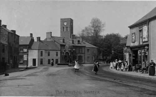 MerthyrTydfil_Town_TheFountain_5.JPG (91091 bytes)