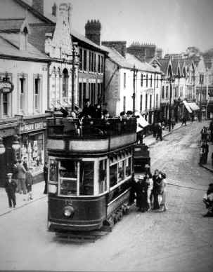 MerthyrTydfil_Tramcars_AtPontmorlais.JPG (258958 bytes)