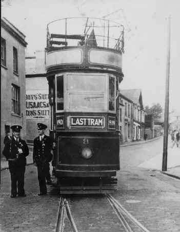 MerthyrTydfil_Tramcars_Dowlais_BushHotel.JPG (119349 bytes)