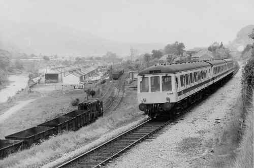 MerthyrVale_Merthyr-Cardiff-DMU_andNCB-CoalTrain_12-6-79_BarryMorris.JPG (130443 bytes)