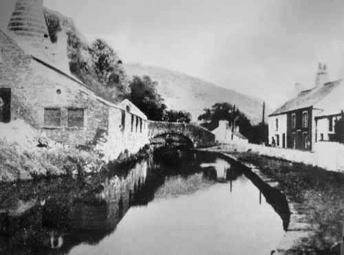 Nantgarw_Potteries_GlamorganshireCanal.JPG (99253 bytes)