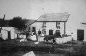 Pantywaun_PwllCarnoFarm_TheThomasFamily.JPG (119488 bytes)