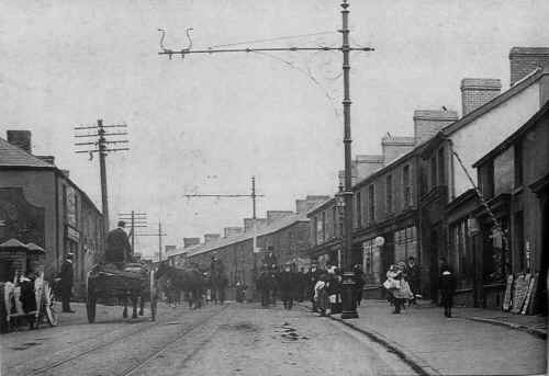 Penydarren_HighStreet__.JPG (119404 bytes)