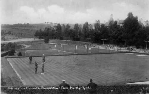 RecreationGroundsThomastownPark.JPG (82836 bytes)