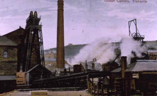 Treharris_DeepNavigationColliery_1903.JPG (160656 bytes)