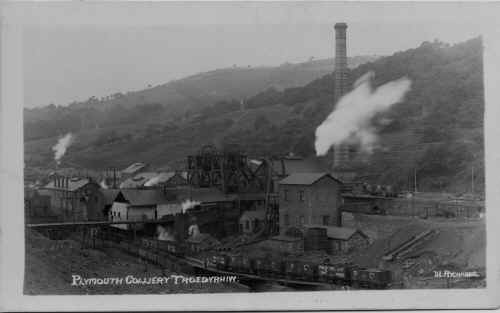 Troedyrhiw_PlymouthColliery_MrsThomas.JPG (81721 bytes)