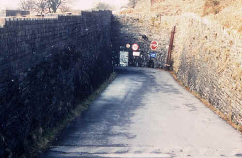 taffMerthyrColliery_RoadAccess.JPG (122799 bytes)